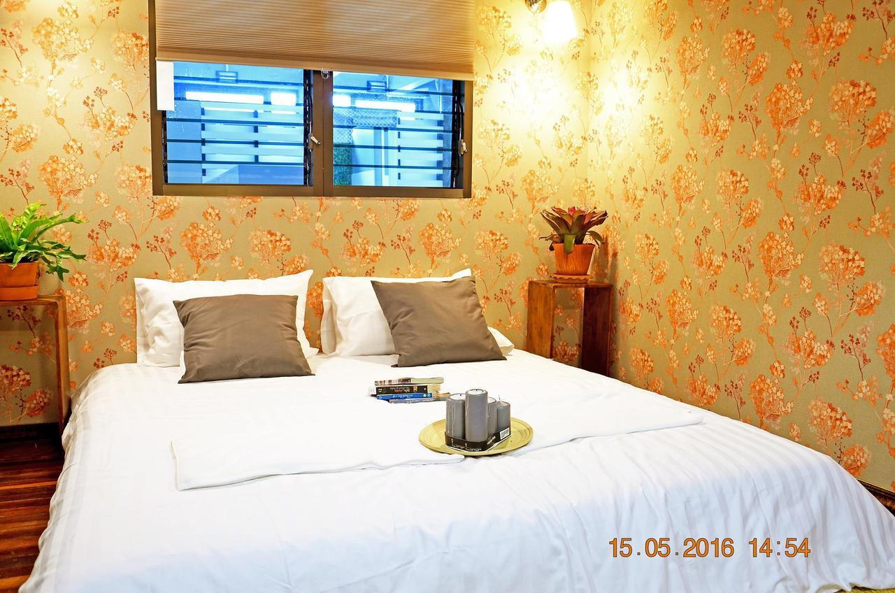 Goodfellas Thong Lo Hostel #Check In Time Needed# Bangkok Exterior foto