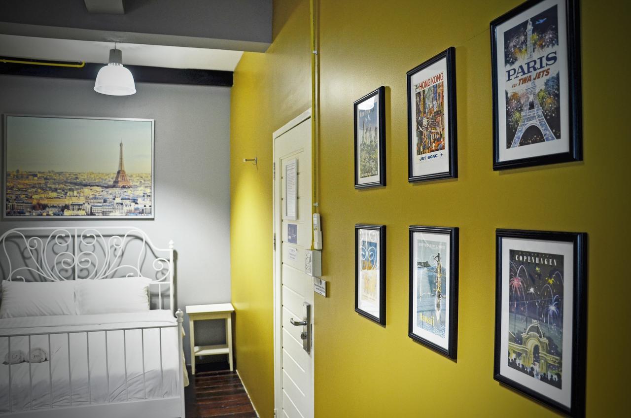 Goodfellas Thong Lo Hostel #Check In Time Needed# Bangkok Exterior foto